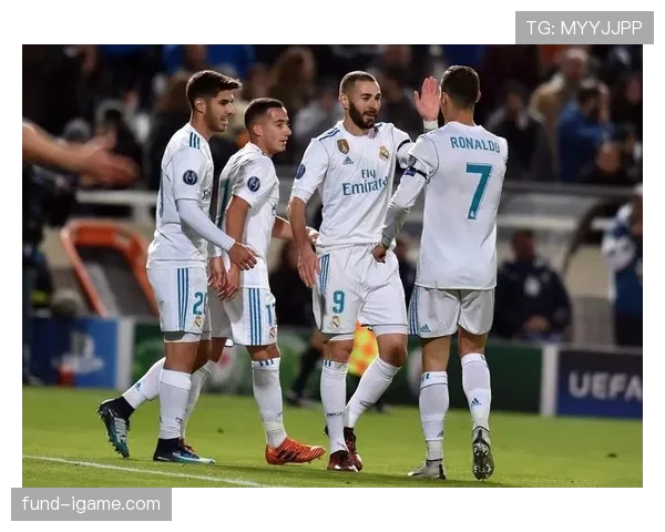 维罗纳边路进攻火力全开,锋线状态回暖新赛季强势复苏 维罗纳边路进攻火力全开,锋线状态回暖新赛季强势复苏